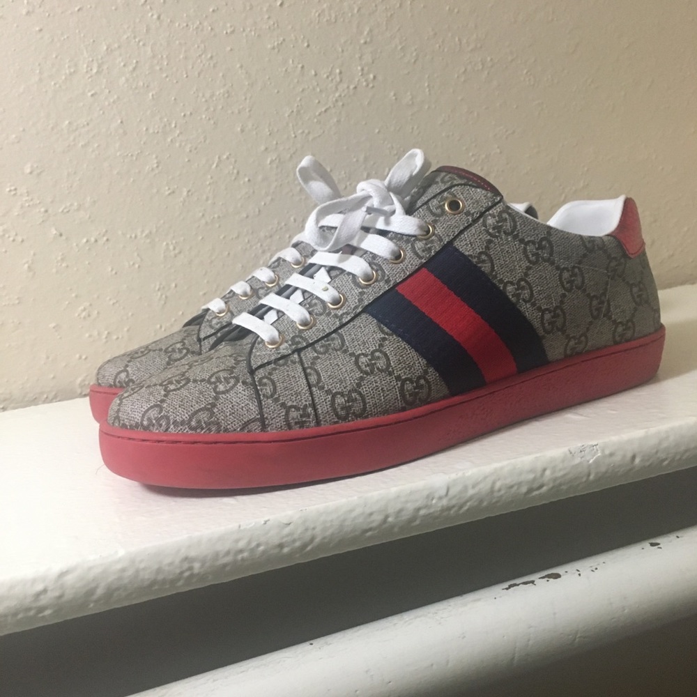 Gucci Mens Supreme GG Low Top Sneaker